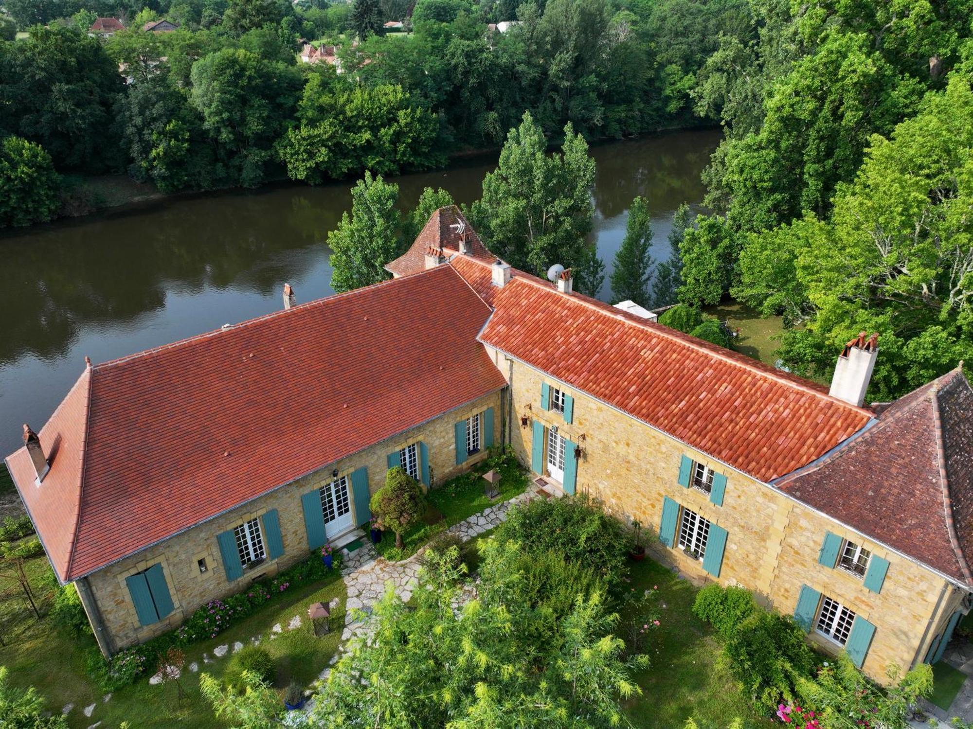 La Rebiere D'Or, B&B Et Gite Mouleydier Eksteriør bilde